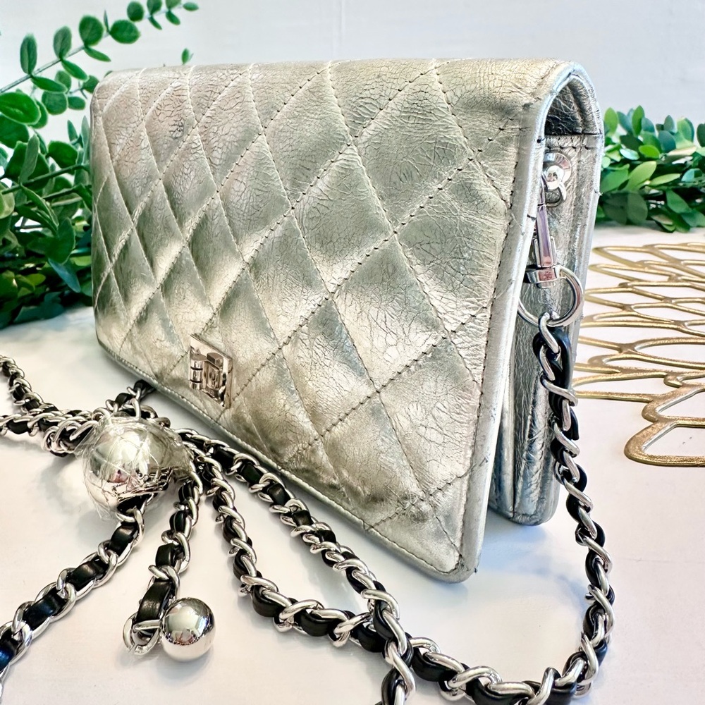 CHANEL Silver Bifold Wallet - Picture 11 of 12